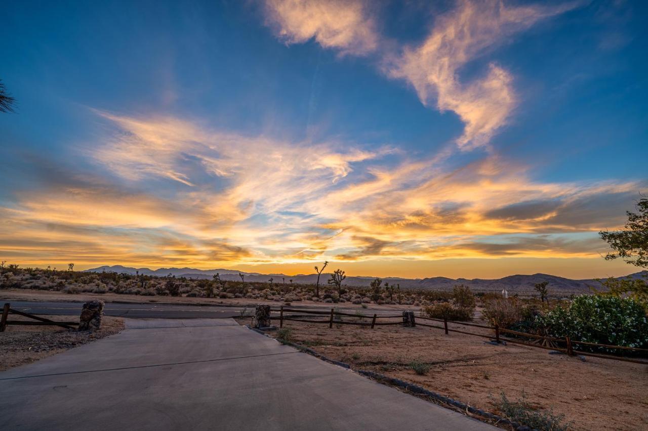 The Stargaze In Joshua Tree - Pool, Hot Tub, Views Villa Buitenkant foto